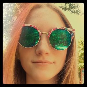 Meet your Posher, Ivy